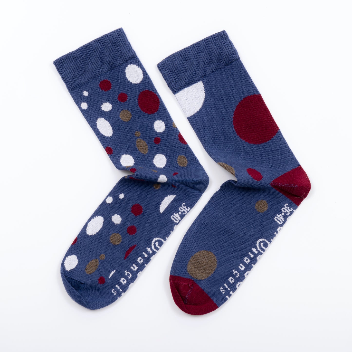 Chaussettes dépareillées bleues à pois valeur sûre coton BIO