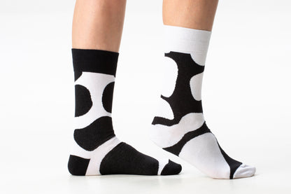 Les chaussettes dépareillées originales fabriquées en France motif vache