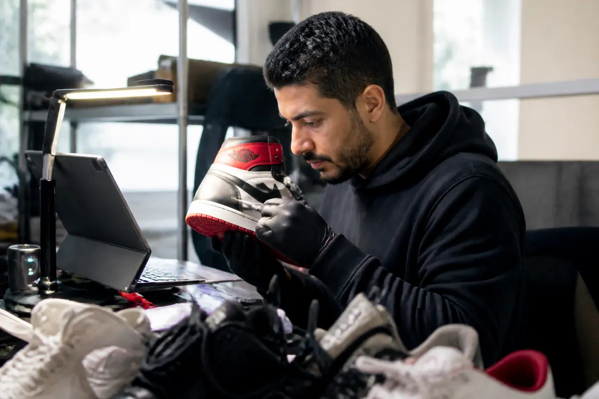 Check sneakers : Comment vérifier l’authenticité facilement ?