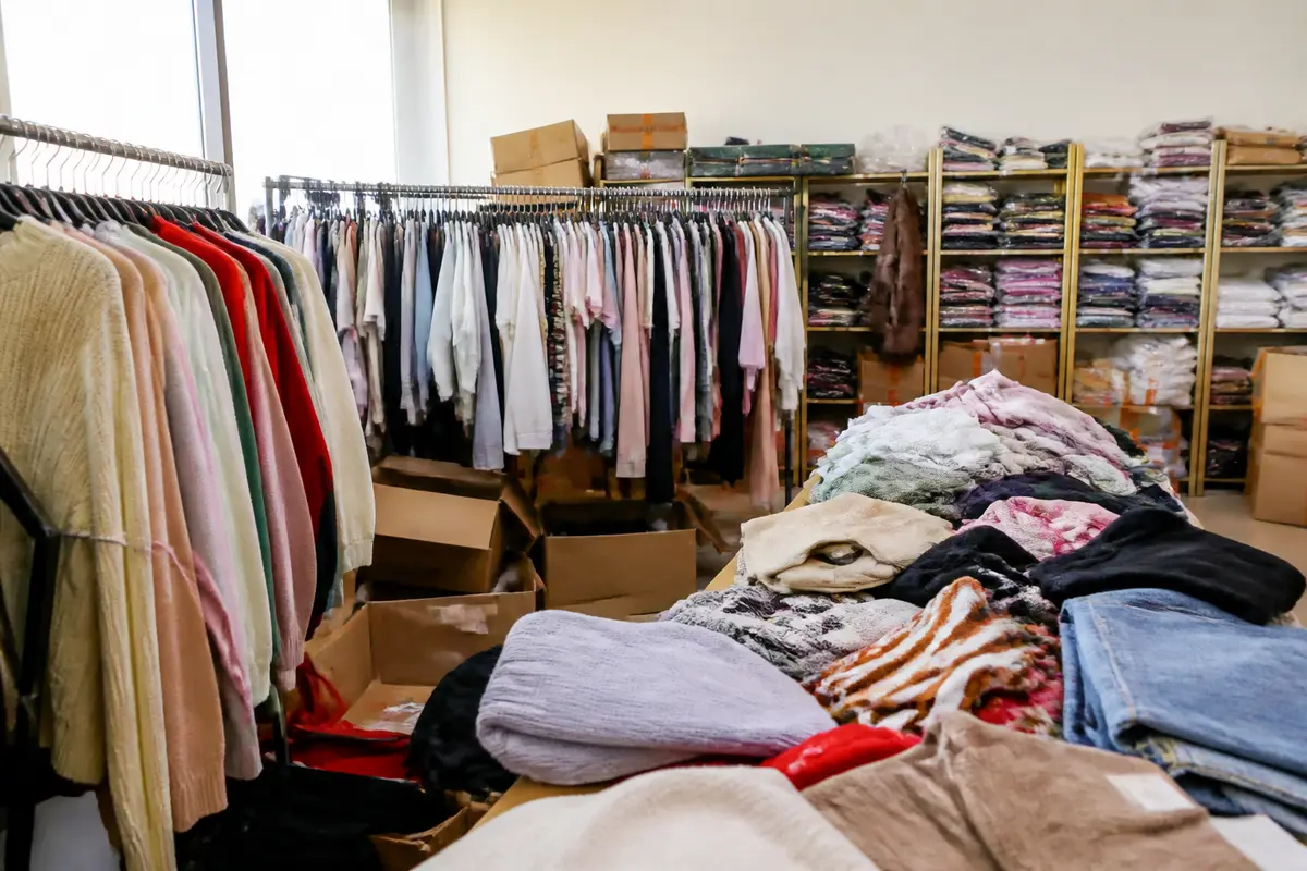 Sites de vêtements à éviter : Comment repérer les arnaques ?